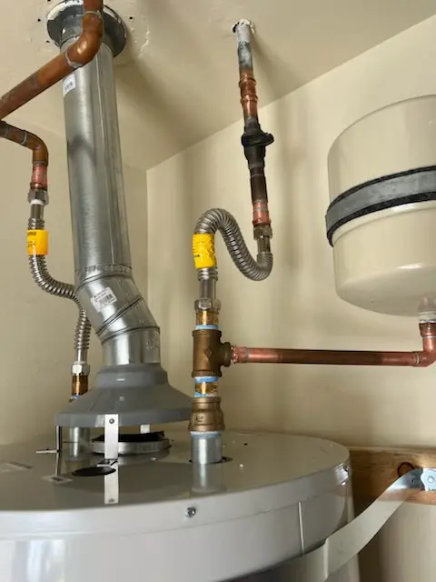 Water heater installation and plumbing repair in Delhi Hills